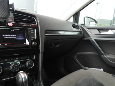 VOLKSWAGEN GOLF VII 1.6 TDI HIGHLINE 110CV DSG (2015) 19