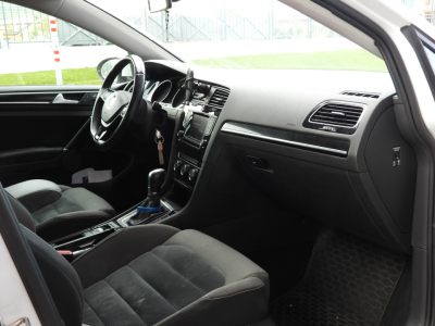 VOLKSWAGEN GOLF VII 1.6 TDI HIGHLINE 110CV DSG (2015) 20