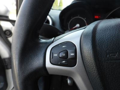 FORD FIESTA 1.4 TDCI 70CV PLUS (2012) 15