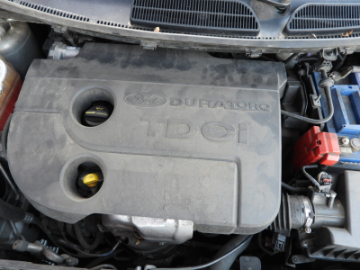 FORD FIESTA 1.4 TDCI 70CV PLUS (2012) 27