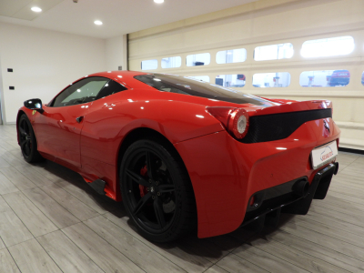 FERRARI 458 SPECIALE (2014) 3
