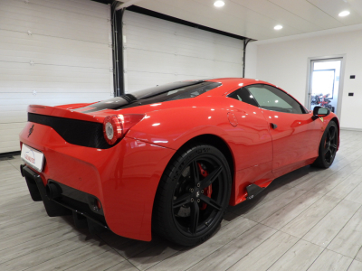 FERRARI 458 SPECIALE (2014) 5