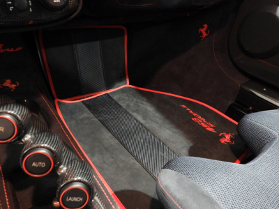 FERRARI 458 SPECIALE (2014) 33