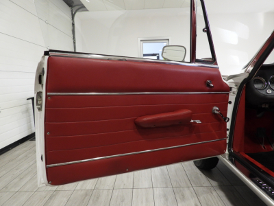 ALFA ROMEO GIULIA SPRINT 1600 GTC CABRIOLET 105.25 (1965) 19