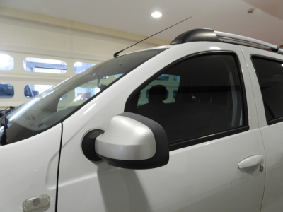 DACIA DUSTER 1.6 GPL LAUREATE 110CV (2012) 7