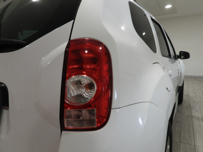 DACIA DUSTER 1.6 GPL LAUREATE 110CV (2012) 9