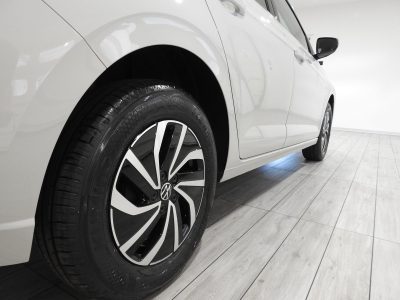 VOLKSWAGEN NUOVA POLO YOUNG 1.0 TSI 80 CV MY ’27 15