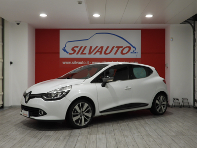 RENAULT CLIO 5P 0.9 TCE COSTUME NATIONAL (2015) 0