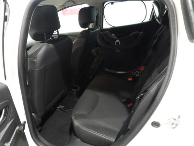 RENAULT CLIO 5P 0.9 TCE COSTUME NATIONAL (2015) 27