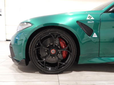 ALFA ROMEO GIULIA GTAM 2.9 V6 BI-TURBO 540CV (2021) 9