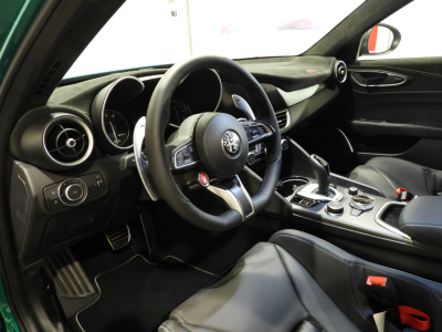 ALFA ROMEO GIULIA GTAM 2.9 V6 BI-TURBO 540CV (2021) 17