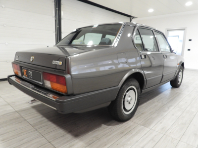 ALFA ROMEO ALFETTA QUADRIFOGLIO ORO INJECTION 116.55N (1985) 5