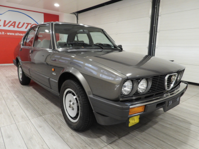 ALFA ROMEO ALFETTA QUADRIFOGLIO ORO INJECTION 116.55N (1985) 6