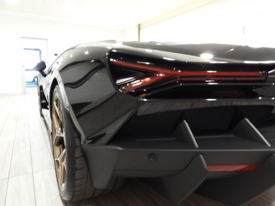 LAMBORGHINI REVUELTO 6.5 V12 HPEV (2024) 13