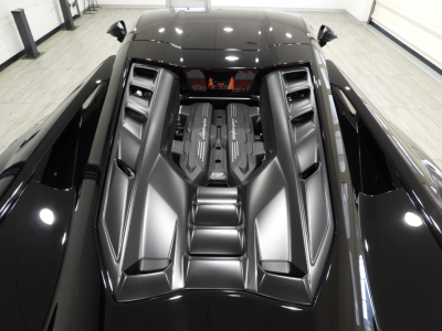 LAMBORGHINI REVUELTO 6.5 V12 HPEV (2024) 15