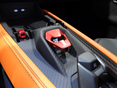 LAMBORGHINI REVUELTO 6.5 V12 HPEV (2024) 21