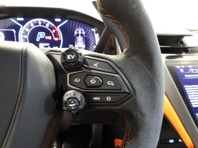 LAMBORGHINI REVUELTO 6.5 V12 HPEV (2024) 24