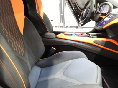 LAMBORGHINI REVUELTO 6.5 V12 HPEV (2024) 31