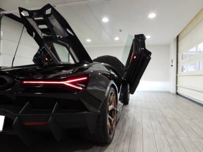 LAMBORGHINI REVUELTO 6.5 V12 HPEV (2024) 42
