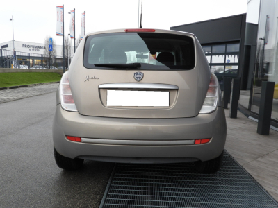 LANCIA YPSILON 1.4 8V ORO ECOCHIC GPL 69CV (2010) 4