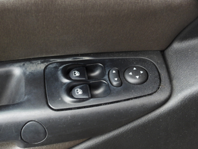 LANCIA YPSILON 1.4 8V ORO ECOCHIC GPL 69CV (2010) 9