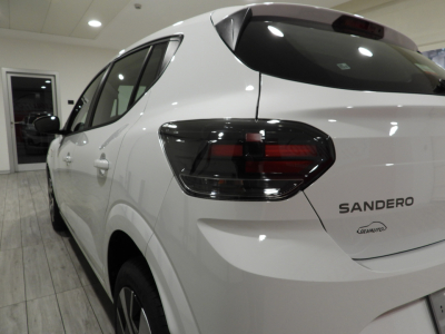 DACIA NUOVA SANDERO STREETWAY 1.2 GPL EXPRESSION 120CV MY26 13