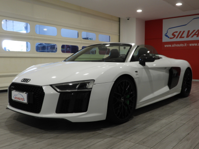 AUDI R8 SPYDER 5.2 V10 FSI QUATTRO S-TRONIC (2016) 6