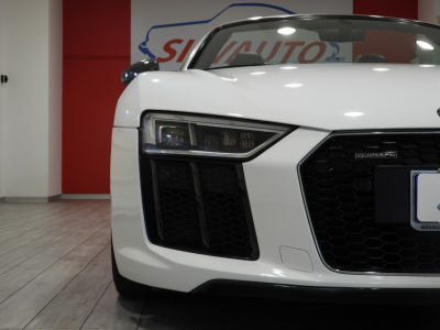 AUDI R8 SPYDER 5.2 V10 FSI QUATTRO S-TRONIC (2016) 8