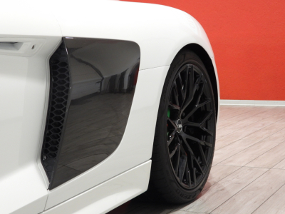 AUDI R8 SPYDER 5.2 V10 FSI QUATTRO S-TRONIC (2016) 12
