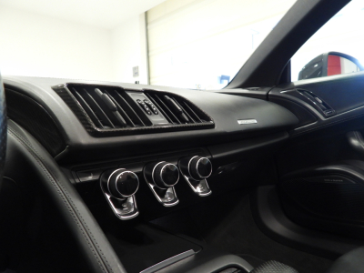 AUDI R8 SPYDER 5.2 V10 FSI QUATTRO S-TRONIC (2016) 26