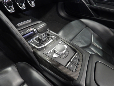 AUDI R8 SPYDER 5.2 V10 FSI QUATTRO S-TRONIC (2016) 27