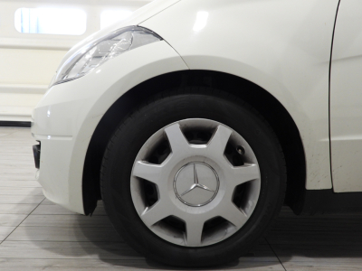 MERCEDES BENZ A 160 BENZINA 95CV AUTO ELEGANCE (2012) 8