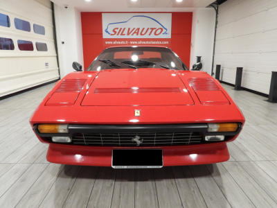FERRARI 308 GTB i QUATTROVALVOLE TIPO F106 AB (1982) 1