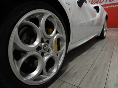 ALFA ROMEO 4C COUPE’ 1.750CC TBi 240 CV (2014) 10