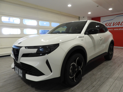 ALFA ROMEO JUNIOR HYBRID SPECIALE 1.2 136CV EDCT6 MY’ 25 (2025) 2