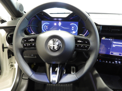 ALFA ROMEO JUNIOR HYBRID SPECIALE 1.2 136CV EDCT6 MY’ 25 (2025) 18