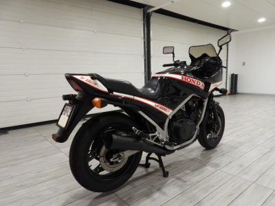 HONDA VF1000 F 16V (1984) 6