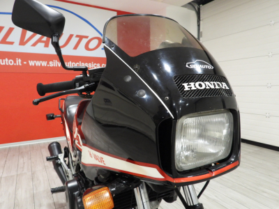 HONDA VF1000 F 16V (1984) 10