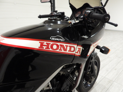 HONDA VF1000 F 16V (1984) 20