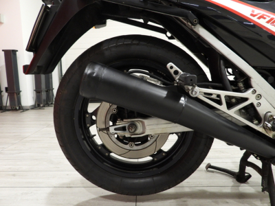 HONDA VF1000 F 16V (1984) 21