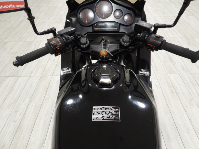 HONDA VF1000 F 16V (1984) 26