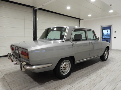 ALFA ROMEO 2000 TIPO 105.12 (1973) 5