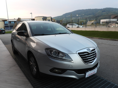 LANCIA DELTA 1.6 MJT 120CV PLATINO (2011) 6