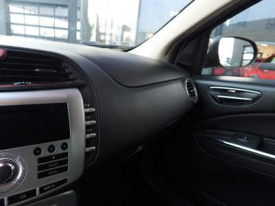 LANCIA DELTA 1.6 MJT 120CV PLATINO (2011) 19