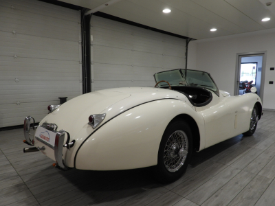 JAGUAR XK 120 3.4 LITRE O.T.S. (1954) 5