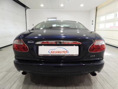 JAGUAR XK8 COUPE’ 4.0 V8 (2002) 4