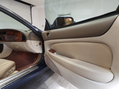JAGUAR XK8 COUPE’ 4.0 V8 (2002) 29