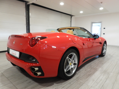 FERRARI CALIFORNIA (2010) 5