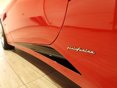 FERRARI CALIFORNIA (2010) 11