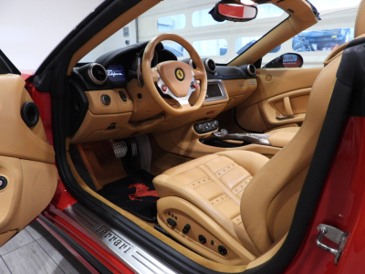 FERRARI CALIFORNIA (2010) 18